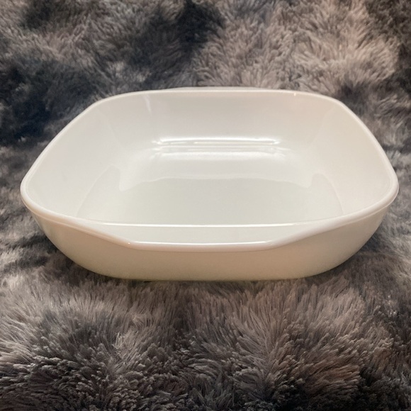 Country Autumn / Woodland Pyrex
OBLONG Casserole,
Wildflower - Picture 3 of 16